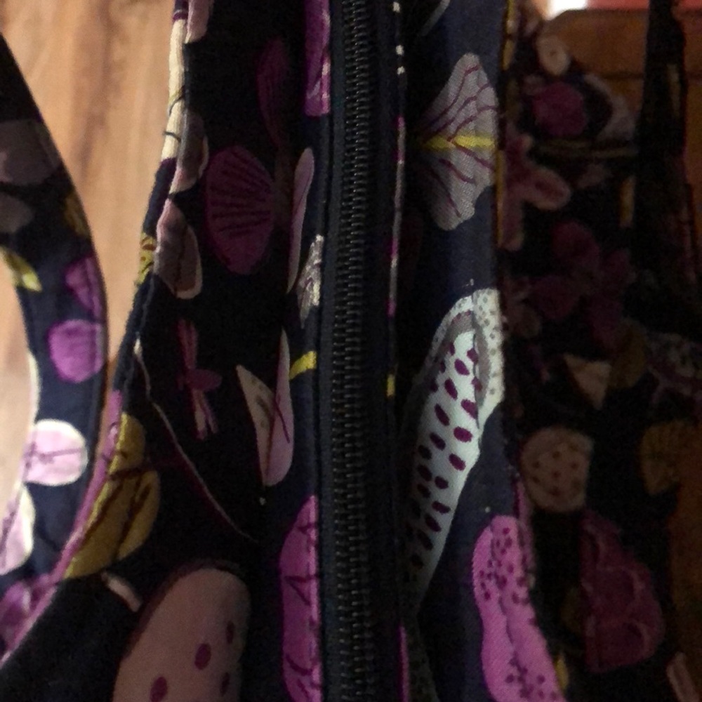 Tote - Picture 4 of 4